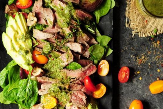 Steak-Salad-with-Chimichurri-Sauce